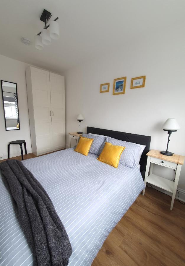 One Bed Apartment With Sofa Bed ランディドノー エクステリア 写真